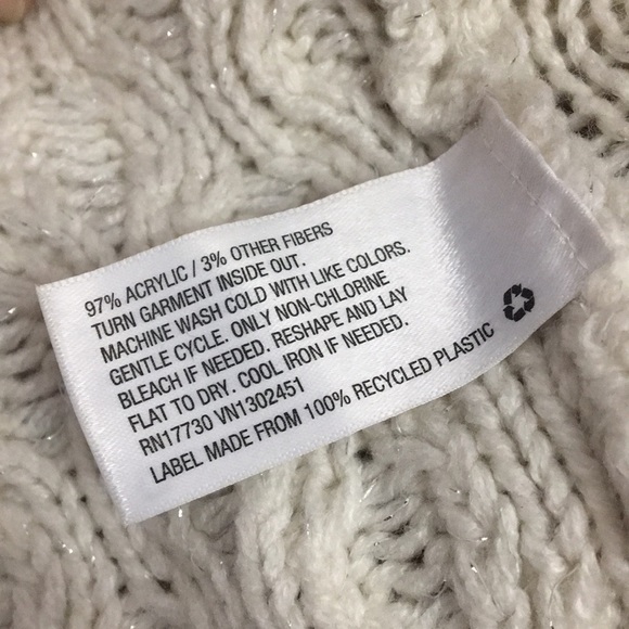 Pretty Cream Sweater - Picture 5 of 5